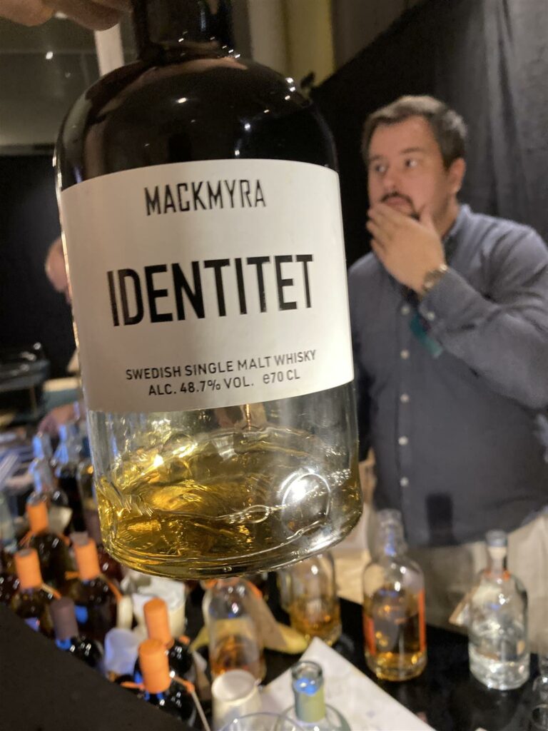 Mackmyra Identitet 48,7%